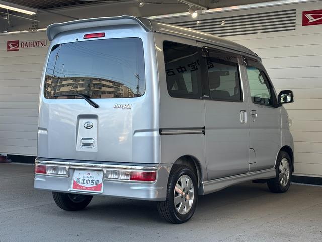 アトレーワゴン カスタムターボＲＳリミテッド　助手席側パワースライドドア　オートエアコン　ＥＴＣ車載器　電動格納式ドアミラー　パワーウィンドウ　アルミホイール　キーレスエントリーシステム（26枚目）