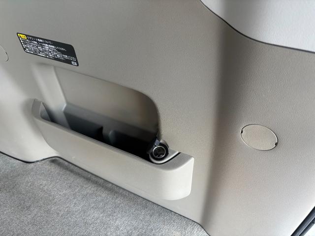 アトレーワゴン カスタムターボＲＳリミテッド　助手席側パワースライドドア　オートエアコン　ＥＴＣ車載器　電動格納式ドアミラー　パワーウィンドウ　アルミホイール　キーレスエントリーシステム（32枚目）