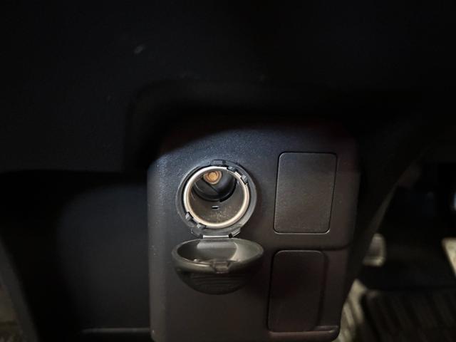 ピクシスメガ L SAII CD/ラジオチューナー ETC車載器 両側電動スライドドア オートエアコン 電動格納式ドアミラー パワーウィンドウ アイドリングストップ機能 プッシュスタートスイッチ キーフリーシステム(5枚目)