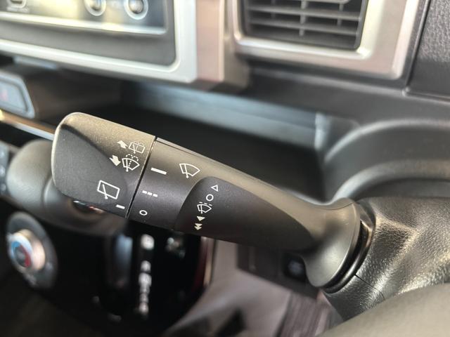 ピクシスメガ L SAII CD/ラジオチューナー ETC車載器 両側電動スライドドア オートエアコン 電動格納式ドアミラー パワーウィンドウ アイドリングストップ機能 プッシュスタートスイッチ キーフリーシステム(7枚目)