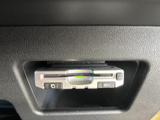 ピクシスメガ L SAII CD/ラジオチューナー ETC車載器 両側電動スライドドア オートエアコン 電動格納式ドアミラー パワーウィンドウ アイドリングストップ機能 プッシュスタートスイッチ キーフリーシステム(11枚目)