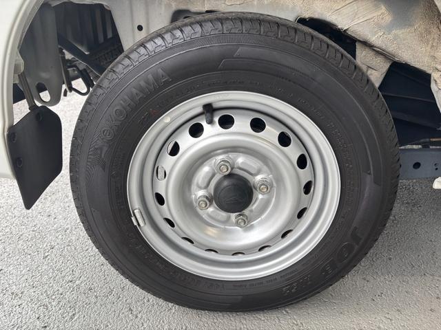 ハイゼットカーゴ ＤＸ　ＳＡＩＩＩ　ＣＤ／ラジオチューナー　運転席・助手席パワーウィンドウ　マニュアルエアコン　オートハイビーム　アイドリングストップ機能（37枚目）
