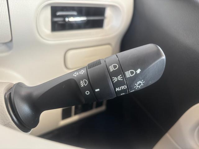 ムーヴキャンバス Ｘメイクアップリミテッド　ＳＡＩＩＩ　純正ナビ　パノラマモニター　ドライブレコーダー　ＥＴＣ　両側電動スライドドア　オートエアコン　電動格納式ドアミラー　パワーウィンドウ　プッシュスタートスイッチ　アイドリングストップ機能（11枚目）