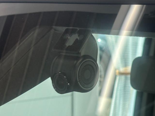 ムーヴキャンバス Ｘメイクアップリミテッド　ＳＡＩＩＩ　純正ナビ　パノラマモニター　ドライブレコーダー　ＥＴＣ　両側電動スライドドア　オートエアコン　電動格納式ドアミラー　パワーウィンドウ　プッシュスタートスイッチ　アイドリングストップ機能（17枚目）