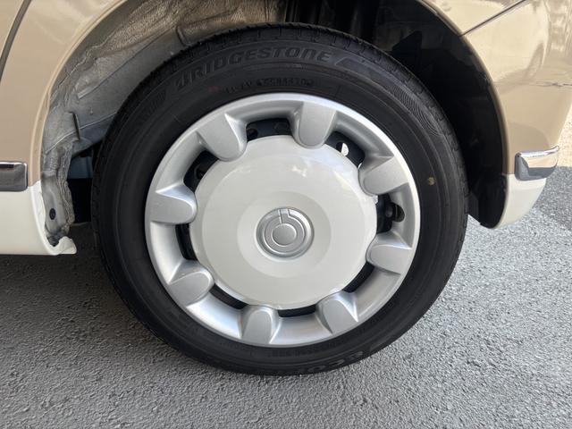 ムーヴキャンバス Ｘメイクアップリミテッド　ＳＡＩＩＩ　純正ナビ　パノラマモニター　ドライブレコーダー　ＥＴＣ　両側電動スライドドア　オートエアコン　電動格納式ドアミラー　パワーウィンドウ　プッシュスタートスイッチ　アイドリングストップ機能（37枚目）