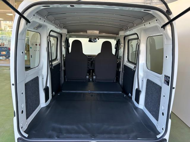 ハイゼットカーゴ ＤＸ　ラジオチューナー　ＥＴＣ車載器　マニュアルエアコン　運転席・助手席パワーウィンドウ　アイドリングストップ機能　コーナーセンサー　衝突被害軽減ブレーキ　キーレスエントリーシステム（25枚目）