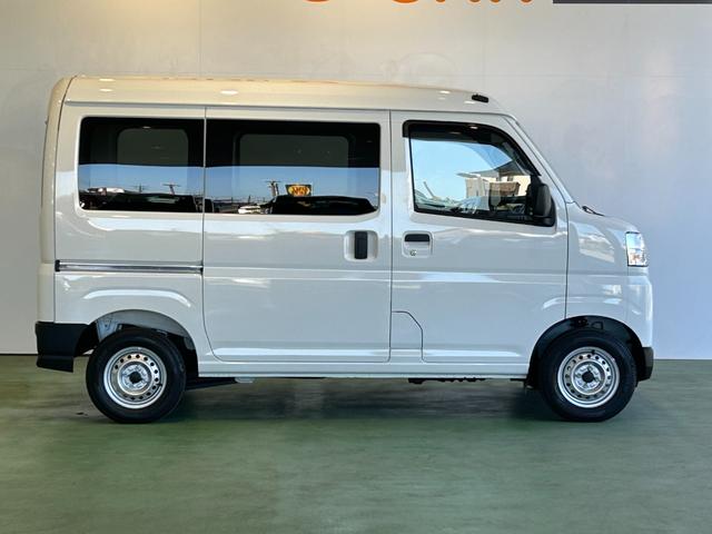 ハイゼットカーゴ ＤＸ　ラジオチューナー　ＥＴＣ車載器　マニュアルエアコン　運転席・助手席パワーウィンドウ　アイドリングストップ機能　コーナーセンサー　衝突被害軽減ブレーキ　キーレスエントリーシステム（36枚目）