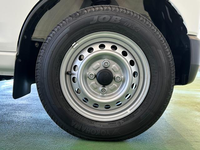 ハイゼットカーゴ ＤＸ　ラジオチューナー　ＥＴＣ車載器　マニュアルエアコン　運転席・助手席パワーウィンドウ　アイドリングストップ機能　コーナーセンサー　衝突被害軽減ブレーキ　キーレスエントリーシステム（54枚目）