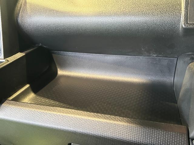 タント カスタムＲＳ　タ－ボ　バックカメラ対応　ＥＴＣ　電動パーキング　プッシュボタンスタ－ト　両側電動スライドドア　コ－ナ－センサ－　衝突被害軽減ブレーキ　アイドリングストップ機能　シ－トヒ－タ－　ＬＥＤヘッドライト（17枚目）