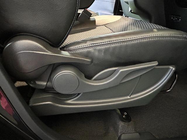 タント カスタムＲＳ　タ－ボ　バックカメラ対応　ＥＴＣ　電動パーキング　プッシュボタンスタ－ト　両側電動スライドドア　コ－ナ－センサ－　衝突被害軽減ブレーキ　アイドリングストップ機能　シ－トヒ－タ－　ＬＥＤヘッドライト（30枚目）