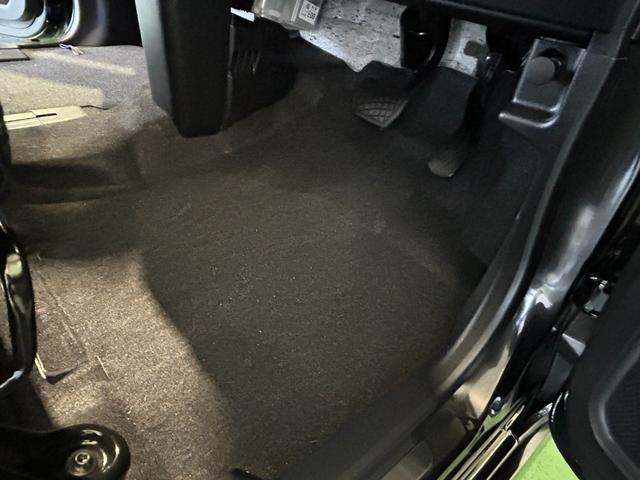 タント カスタムＲＳ　タ－ボ　バックカメラ対応　ＥＴＣ　電動パーキング　プッシュボタンスタ－ト　両側電動スライドドア　コ－ナ－センサ－　衝突被害軽減ブレーキ　アイドリングストップ機能　シ－トヒ－タ－　ＬＥＤヘッドライト（31枚目）