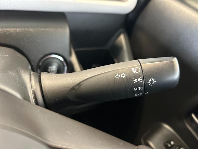 ワゴンR ハイブリッドFX CDオーディオ プッシュボタンスタ-ト アイドリングストップ機能 片側シ-トヒ-タ-(11枚目)