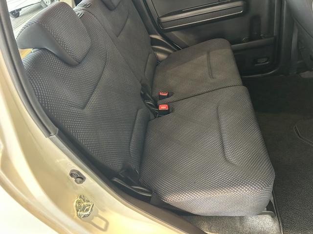 ワゴンR ハイブリッドFX CDオーディオ プッシュボタンスタ-ト アイドリングストップ機能 片側シ-トヒ-タ-(26枚目)