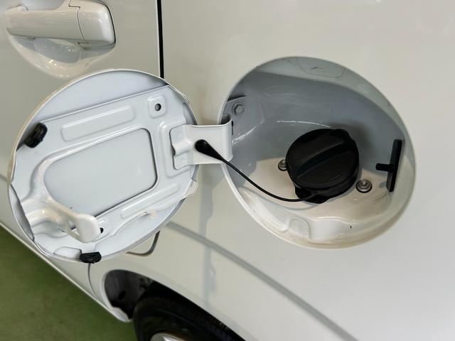 ワゴンR ハイブリッドFX CDオーディオ プッシュボタンスタ-ト アイドリングストップ機能 片側シ-トヒ-タ-(46枚目)