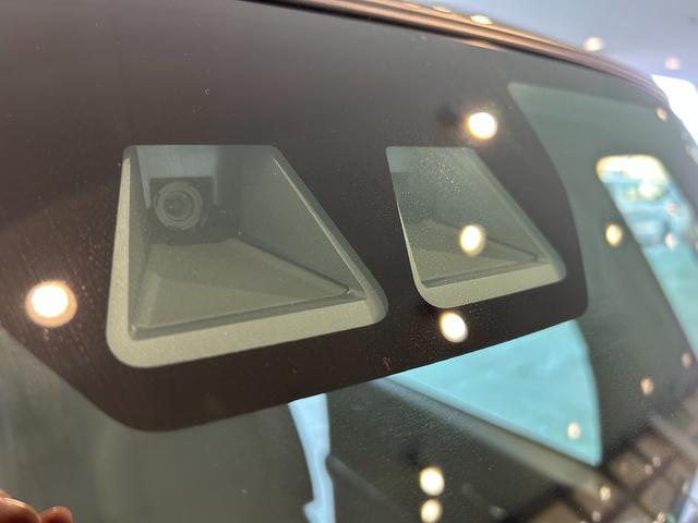 タント カスタムＸ　オートエアコン　フロントシートヒーター　左右パワースライドドア　電動パーキング　プッシュボタンスタート　アイドリングストップ　アルミホイール　ＬＥＤヘッドランプ　バックカメラ対応（7枚目）