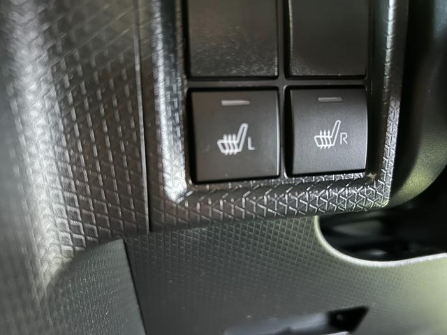 タント カスタムＸ　オートエアコン　フロントシートヒーター　左右パワースライドドア　電動パーキング　プッシュボタンスタート　アイドリングストップ　アルミホイール　ＬＥＤヘッドランプ　バックカメラ対応（18枚目）