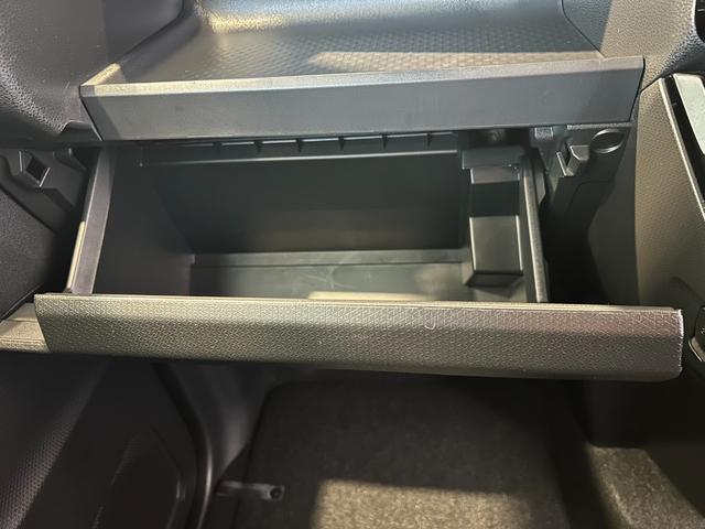 タント カスタムＸ　オートエアコン　フロントシートヒーター　左右パワースライドドア　電動パーキング　プッシュボタンスタート　アイドリングストップ　アルミホイール　ＬＥＤヘッドランプ　バックカメラ対応（28枚目）