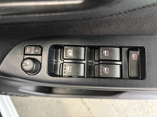 ムーヴ ＸリミテッドＩＩ　ＳＡＩＩＩ　純正ナビ　バックカメラ　ＥＴＣ車載器　ドライブレコーダー　運転席シートヒーター　オートエアコン　電動格納式ドアミラー　パワーウィンドウ　プッシュスタートスイッチ　キーフリーシステム　アルミホイール（13枚目）