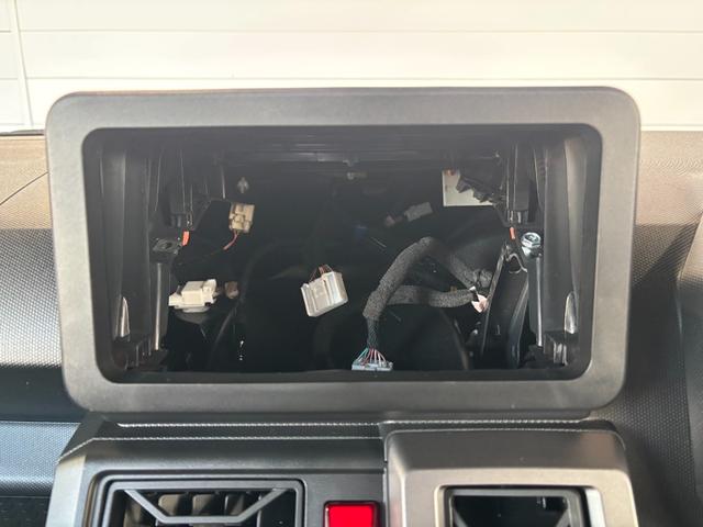 タフト G クロムベンチャー バックカメラ対応 電動パーキングブレーキ 運転席・助手席シートヒーター オートエアコン 電動格納式ドアミラー パワーウィンドウ プッシュスタートスイッチ キーフリーシステム アイドリングストップ機能(3枚目)