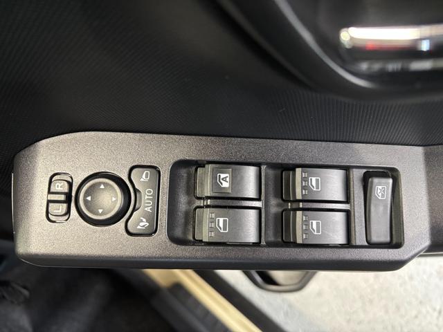 タフト G クロムベンチャー バックカメラ対応 電動パーキングブレーキ 運転席・助手席シートヒーター オートエアコン 電動格納式ドアミラー パワーウィンドウ プッシュスタートスイッチ キーフリーシステム アイドリングストップ機能(12枚目)