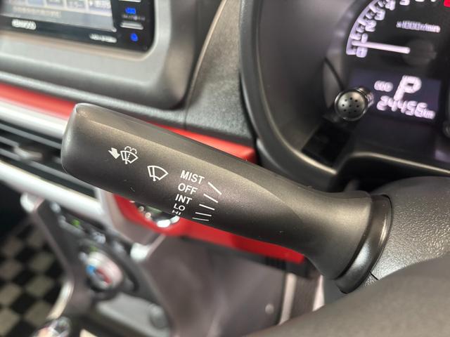コペン セロ　純正ナビ　バックカメラ　オートエアコン　ドライブレコーダー　ＥＴＣ　プッシュスタートスイッチ　運転席・助手席シートヒーター　パワーウィンドウ　アイドリングストップ　アルミホイール　キーフリーシステム（12枚目）