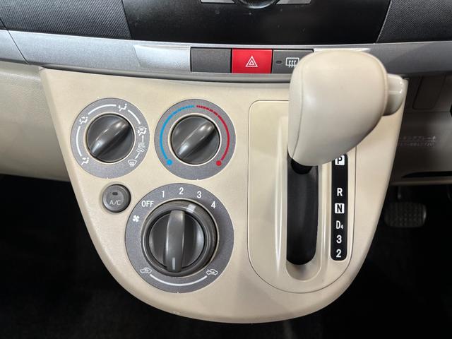 ムーヴ L CD/ラジオチューナー ETC車載器 パワーウィンドウ 電動格納式ドアミラー マニュアルエアコン キーレスエントリーシステム(5枚目)