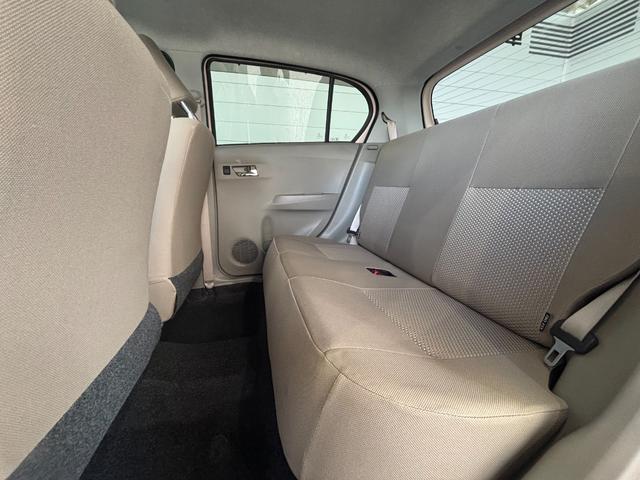 ミライース Ｘ　ＣＤチューナー　マニュアルエアコン　電動格納式ドアミラー　パワーウィンドウ　アイドリングストップ機能　キーレスエントリーシステム　パワーステアリング（25枚目）