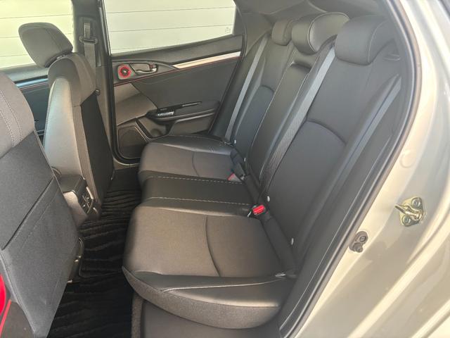 ディーラーならではのご購入後のサポートもお任せ下さい！メンテンナンスも充実！お客様の素敵なカーライフをサポート致します！