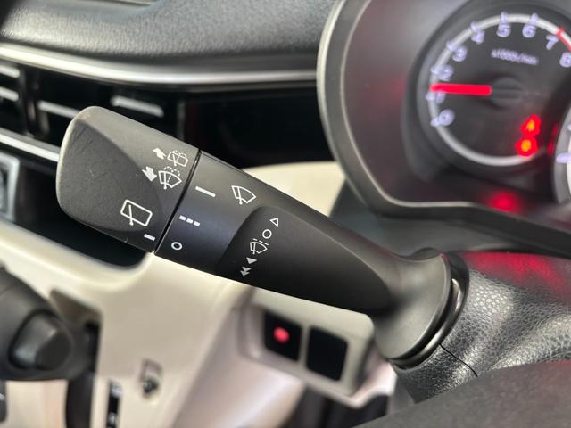 ムーヴ ＸリミテッドＩＩ　ＳＡＩＩＩ　ナビ　バックカメラ　ドライブレコーダー　ＥＴＣ車載器　運転席シートヒーター　ＴＶコントロール　電動格納式ドアミラー　パワーウィンドウ　オートエアコン　プッシュスタートスイッチ　キーフリーシステム（10枚目）