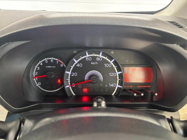 ムーヴ ＸリミテッドＩＩ　ＳＡＩＩＩ　ナビ　バックカメラ　ドライブレコーダー　ＥＴＣ車載器　運転席シートヒーター　ＴＶコントロール　電動格納式ドアミラー　パワーウィンドウ　オートエアコン　プッシュスタートスイッチ　キーフリーシステム（12枚目）