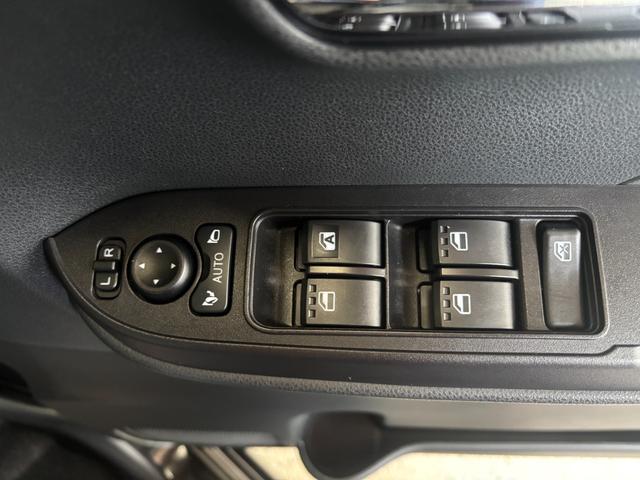 タント カスタムＲＳ　カーナビゲーション　バックカメラ　ドライブレコーダー　オートエアコン　フロントシートヒーター　電動パーキングブレーキ　左右パワースライドドア　ＬＥＤヘッドランプ　電動格納式ドアミラー（13枚目）