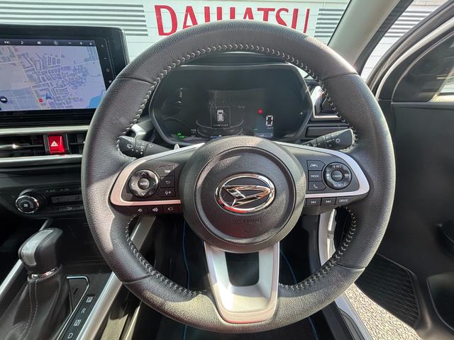 ロッキー プレミアムＧ　ＨＥＶ　ナビ　パノラマモニター　ドライブレコーダー　ＥＴＣ　運転席・助手席シートヒーター　電動パーキングブレーキ　オートエアコン　電動格納式ドアミラー　パワーウィンドウ　アルミホイール　キーフリーシステム（8枚目）