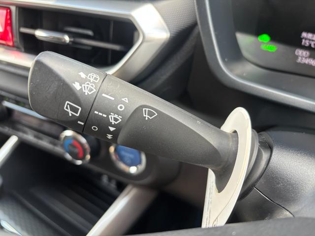 ロッキー プレミアムＧ　ＨＥＶ　ナビ　パノラマモニター　ドライブレコーダー　ＥＴＣ　運転席・助手席シートヒーター　電動パーキングブレーキ　オートエアコン　電動格納式ドアミラー　パワーウィンドウ　アルミホイール　キーフリーシステム（11枚目）