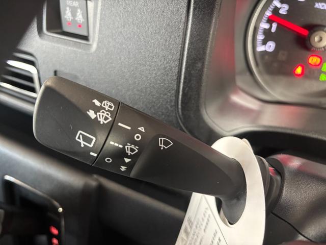 アトレー ＲＳ　バックカメラ対応　両側電動スライドドア　オートエアコン　電動格納式ドアミラー　運転席・助手席パワーウィンドウ　プッシュスタートスイッチ　キーフリーシステム　アイドリングストップ機能（8枚目）