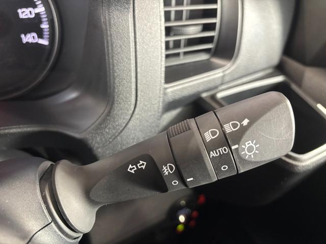 アトレー ＲＳ　バックカメラ対応　両側電動スライドドア　オートエアコン　電動格納式ドアミラー　運転席・助手席パワーウィンドウ　プッシュスタートスイッチ　キーフリーシステム　アイドリングストップ機能（9枚目）