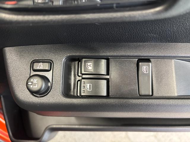 アトレー ＲＳ　バックカメラ対応　両側電動スライドドア　オートエアコン　電動格納式ドアミラー　運転席・助手席パワーウィンドウ　プッシュスタートスイッチ　キーフリーシステム　アイドリングストップ機能（12枚目）