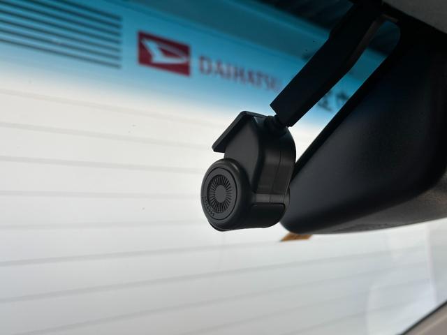 ムーヴ ＸリミテッドＩＩ　ＳＡＩＩＩ　ナビゲーション　バックカメラ　ドライブレコーダー　オートエアコン　運転席シートヒーター　電動格納式ドアミラー　パワーウィンドウ　プッシュスタートスイッチ　キーフリーシステム　アルミホイール（11枚目）