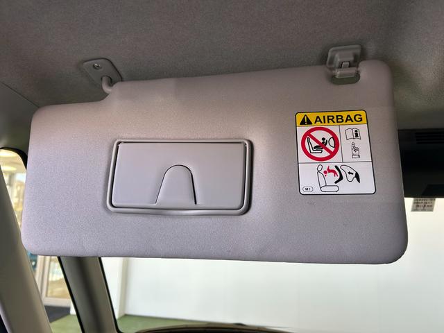 トール カスタムＧ　ターボ　バックカメラ対応　電動パーキング　両側電動スライドドア　プッシュボタンスタ－ト　衝突被害軽減ブレーキ　アイドリングストップ機能　コ－ナ－センサ－　クル－ズコントロ－ル（18枚目）