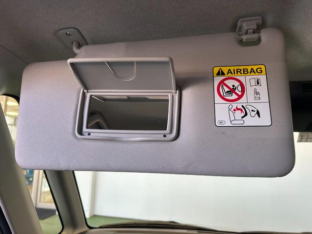 トール カスタムＧ　ターボ　バックカメラ対応　電動パーキング　両側電動スライドドア　プッシュボタンスタ－ト　衝突被害軽減ブレーキ　アイドリングストップ機能　コ－ナ－センサ－　クル－ズコントロ－ル（19枚目）