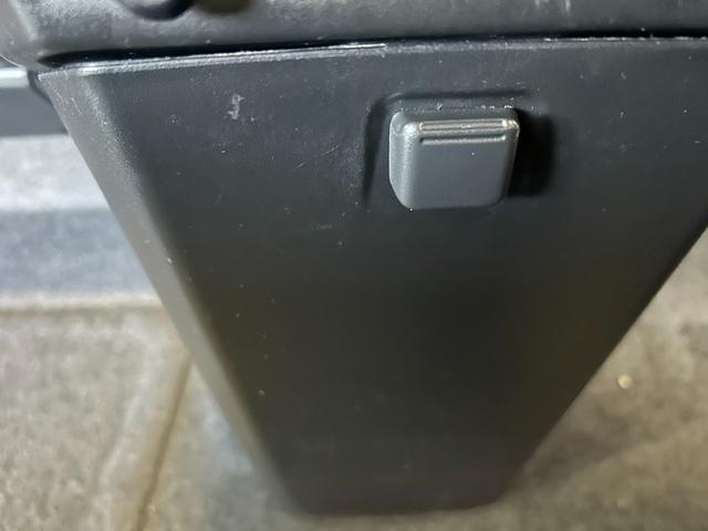 トール カスタムＧ　ターボ　バックカメラ対応　電動パーキング　両側電動スライドドア　プッシュボタンスタ－ト　衝突被害軽減ブレーキ　アイドリングストップ機能　コ－ナ－センサ－　クル－ズコントロ－ル（25枚目）