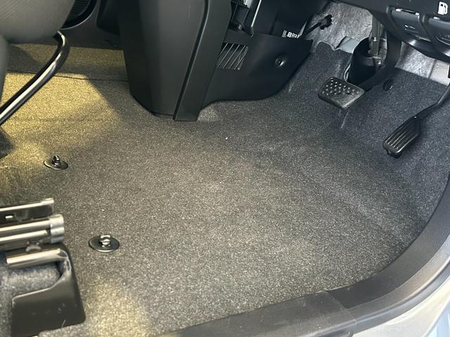 トール カスタムＧ　ターボ　バックカメラ対応　電動パーキング　両側電動スライドドア　プッシュボタンスタ－ト　衝突被害軽減ブレーキ　アイドリングストップ機能　コ－ナ－センサ－　クル－ズコントロ－ル（38枚目）