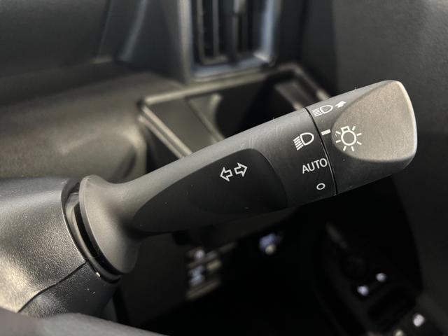 タント Ｘ　ナビ装着時パノラマモニター対応　助手席側電動スライドドア　運転席・助手席シートヒーター　電動パーキングブレーキ　パワーウィンドウ　電動格納式ドアミラー　キーフリーシステム　アイドリングストップ機能（9枚目）