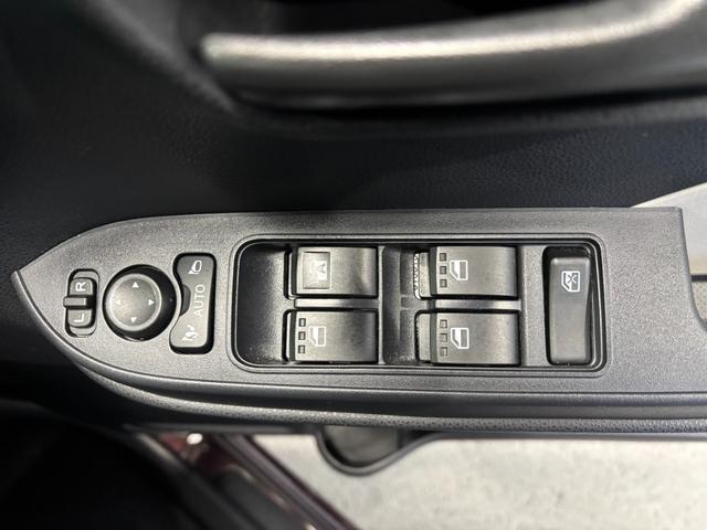 タント Ｘ　ナビ装着時パノラマモニター対応　助手席側電動スライドドア　運転席・助手席シートヒーター　電動パーキングブレーキ　パワーウィンドウ　電動格納式ドアミラー　キーフリーシステム　アイドリングストップ機能（14枚目）