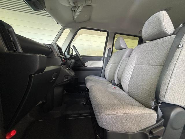 タント Ｘ　ナビ装着時パノラマモニター対応　助手席側電動スライドドア　運転席・助手席シートヒーター　電動パーキングブレーキ　パワーウィンドウ　電動格納式ドアミラー　キーフリーシステム　アイドリングストップ機能（32枚目）