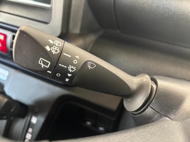 タント Ｘ　ＣＤ／ラジオチューナー　ナビ取付時バックカメラ対応　電動パーキングブレーキ　助手席側電動スライドドア　運転席・助手席シートヒーター　電動格納式ドアミラー　パワーウィンドウ　キーフリーシステム（9枚目）