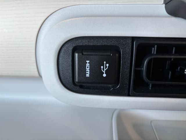 ムーヴキャンバス ストライプスＧ　９インチディスプレイオーディオ　ドライブレコーダー　運転席・助手席シートヒーター　ワイヤレス充電　電動パーキングブレーキ　電動格納式ドアミラー　両側電動スライドドア　プッシュスタートスイッチ（6枚目）