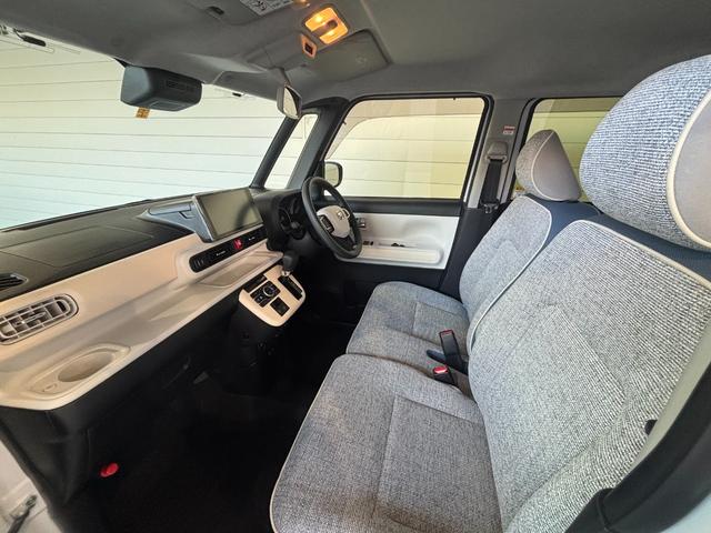 ムーヴキャンバス ストライプスＧ　９インチディスプレイオーディオ　ドライブレコーダー　運転席・助手席シートヒーター　ワイヤレス充電　電動パーキングブレーキ　電動格納式ドアミラー　両側電動スライドドア　プッシュスタートスイッチ（35枚目）