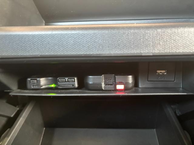 タフト Ｇ　ダーククロムベンチャー　４ＷＤ　ナビゲーション　バックカメラ　ドライブレコーダー　ＥＴＣ車載器　ＴＶコントロール　電動パーキングブレーキ　アルミホイール　電動格納式ドアミラー　パワーウィンドウ　プッシュスタートスイッチ（8枚目）