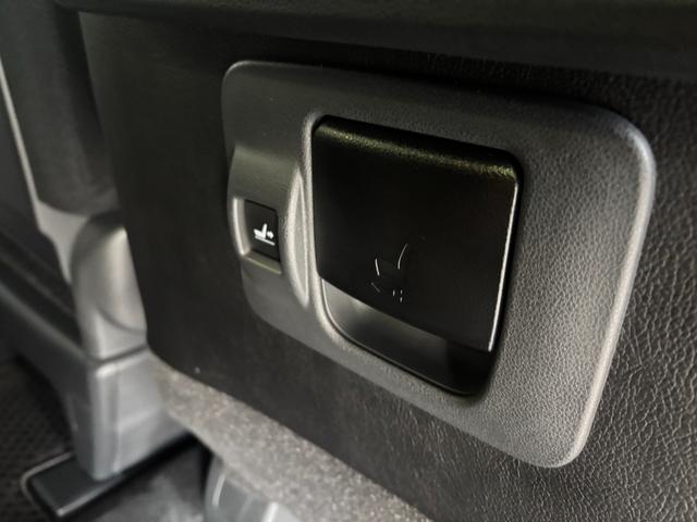 タント カスタムRS ナビゲーション バックカメラ ETC車載器 TVコントロール フロントシートヒーター 両側電動スライドドア 電動格納式ドアミラー パワーウィンドウ オートエアコン プッシュスタートスイッチ キーフリー(30枚目)