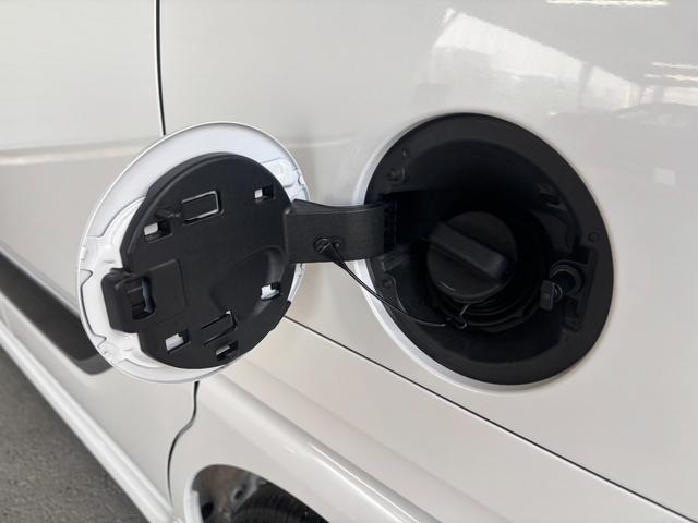 タント カスタムRS ナビゲーション バックカメラ ETC車載器 TVコントロール フロントシートヒーター 両側電動スライドドア 電動格納式ドアミラー パワーウィンドウ オートエアコン プッシュスタートスイッチ キーフリー(41枚目)